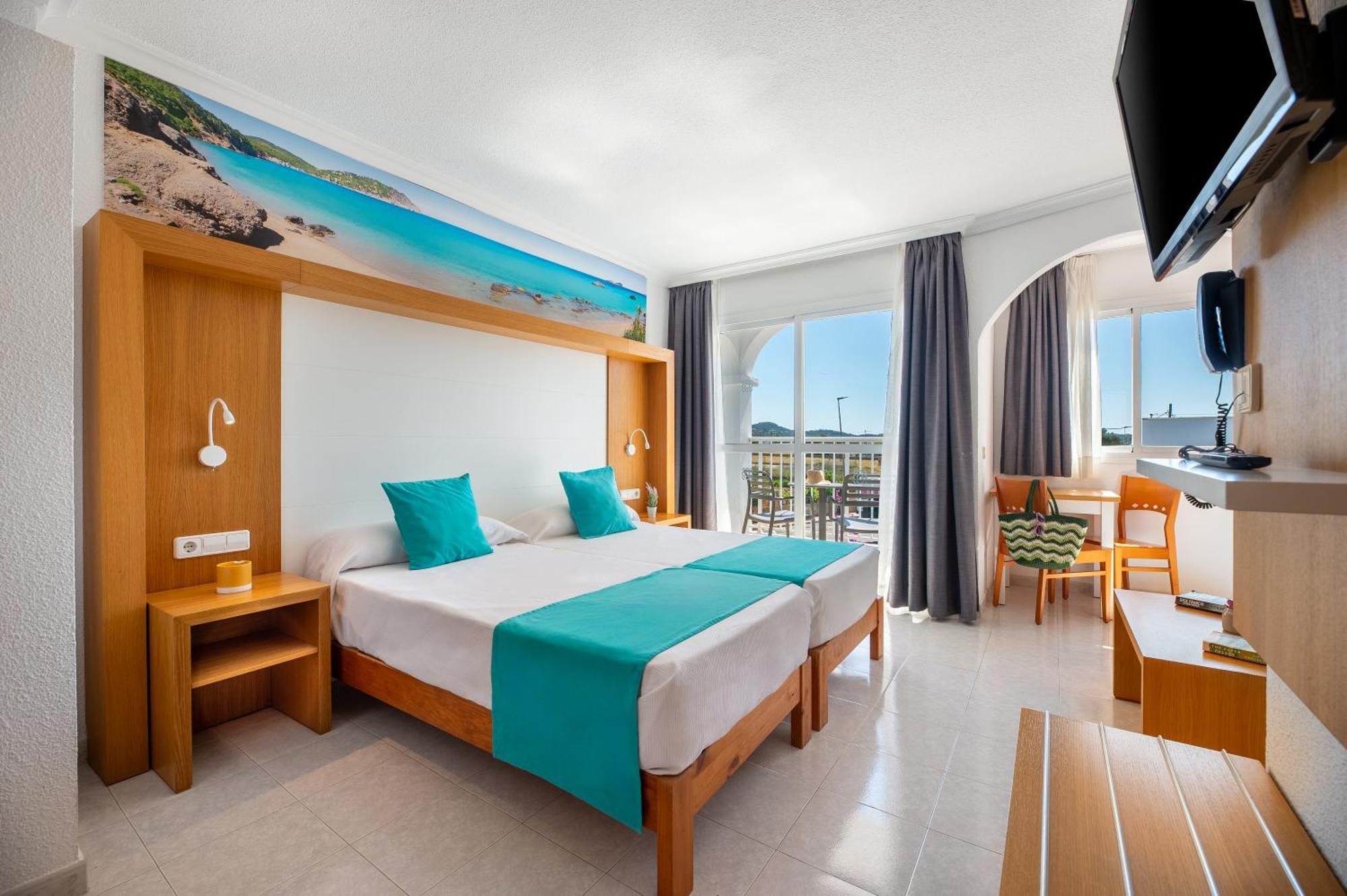 Hotel Apartamentos Vibra San Marino Сан-Антонио-Абад Экстерьер фото