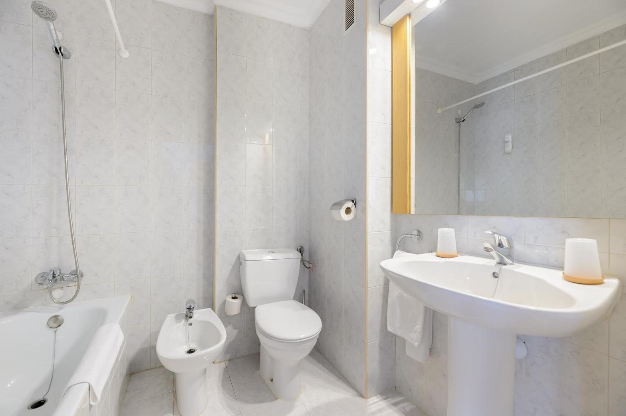 Hotel Apartamentos Vibra San Marino Сан-Антонио-Абад Экстерьер фото