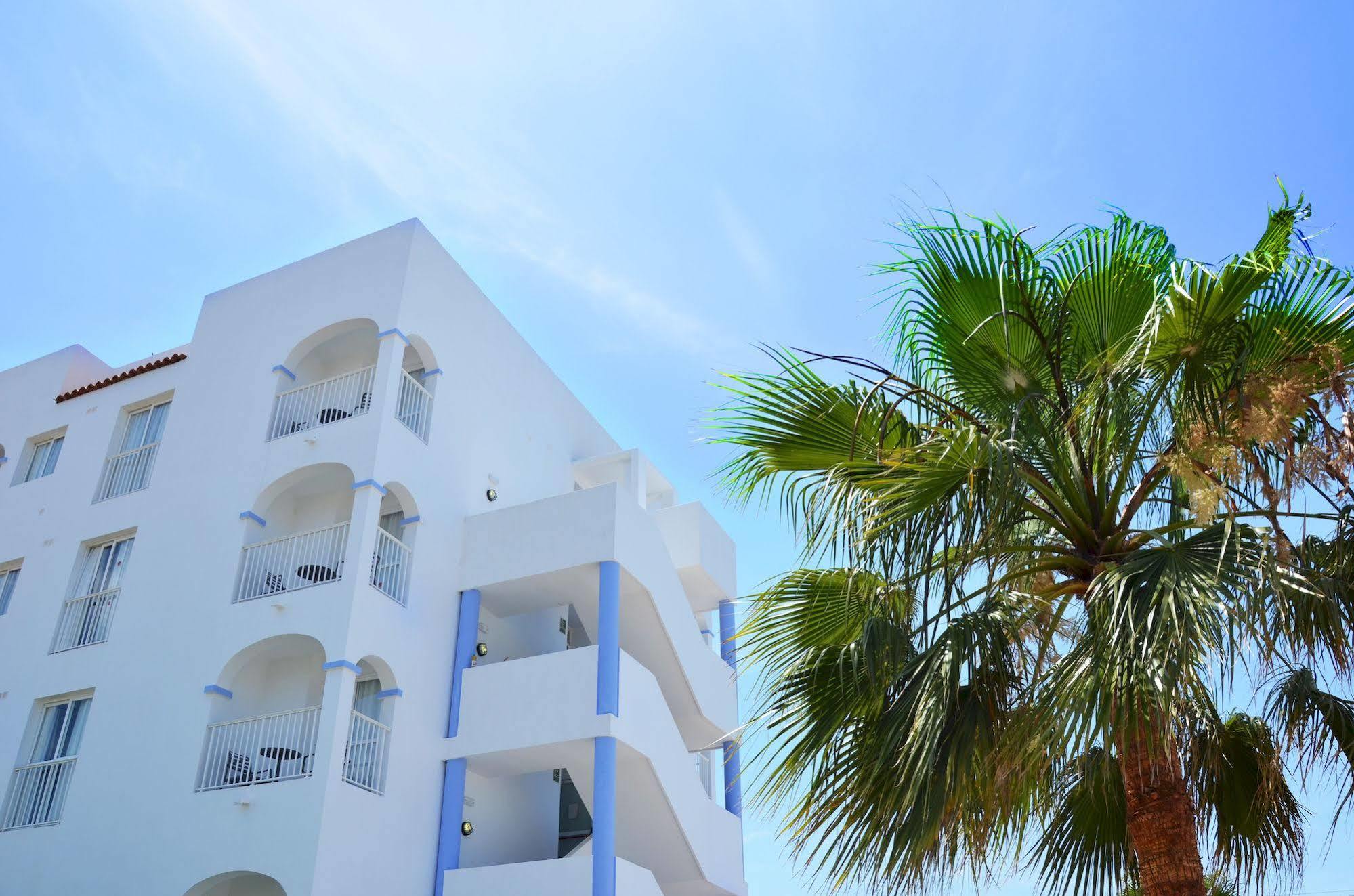 Hotel Apartamentos Vibra San Marino Сан-Антонио-Абад Экстерьер фото